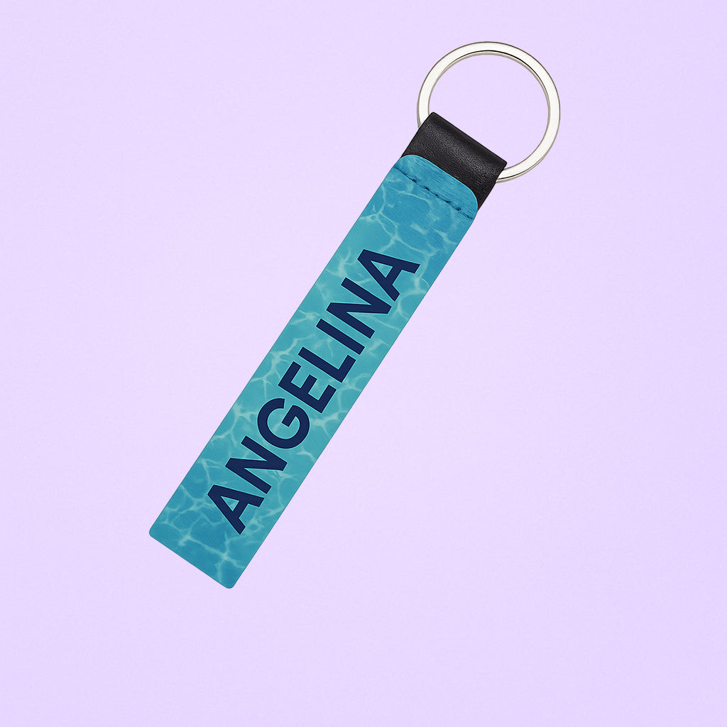 Porte-clé personnalisé avec prénom gravé, cadeau unique et pratique pour toutes les occasions.