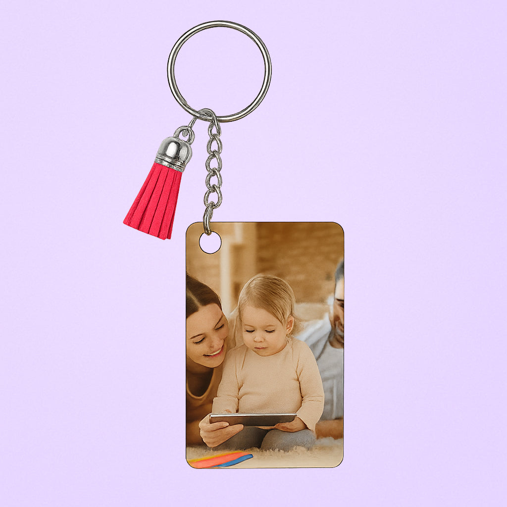 Porte-clé rectangulaire personnalisé avec prénom ou photo, cadeau pratique et original pour toutes les occasions.
